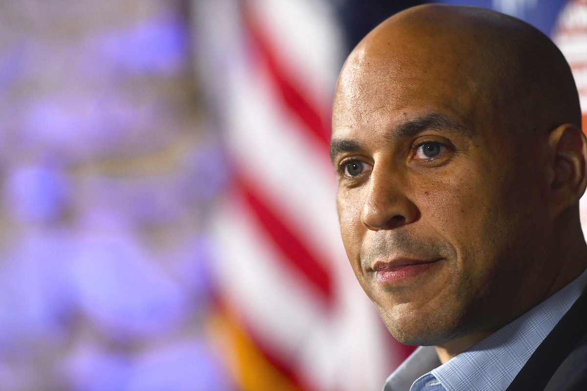 Campaign Week in Review: Cory Booker on Reproductive Freedom and ‘Dystopian’ Period Tracking in Missouri